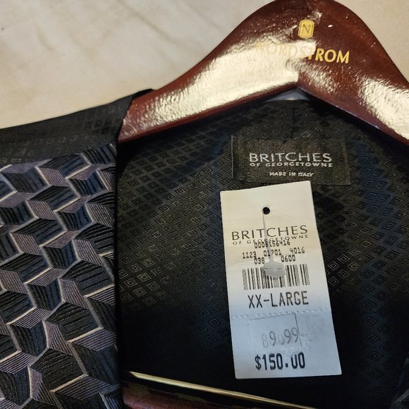 NEW WITH TAGS ELEGANT SILK FORMAL VEST , SIZE  XXL - Picture 2 of 4